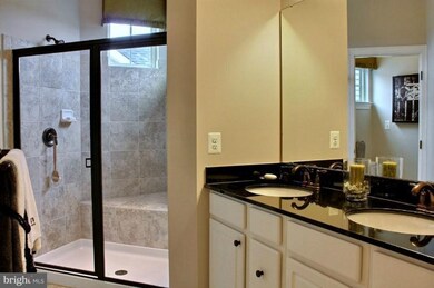 22503 Muscadine Dr, Clarksburg, MD 20871 - photo 7