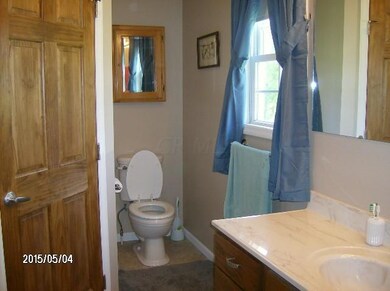 958 Adams Ave-6