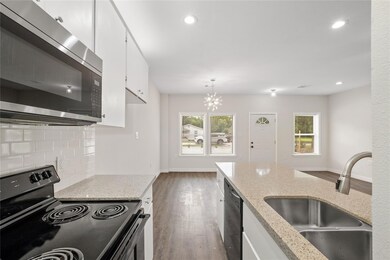 8207 Sandra St unit B, Houston, TX 77016 - photo 7