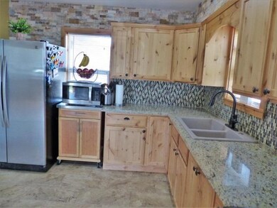 3859 Bristol Ave, Klamath Falls, OR 97603 - photo 5