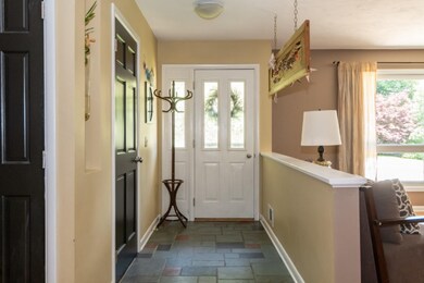497 Lodge Lane-25