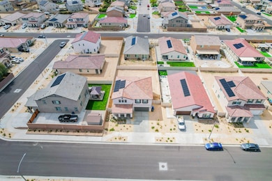 43869 Hampton St, Lancaster, CA 93536 - photo 5