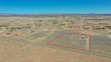 1300 W Big Chino Rd, Paulden, AZ 86334 - photo 2