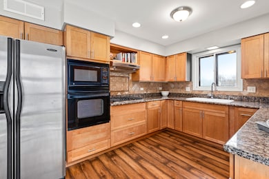 2 Ottawa Ct, Naperville, IL 60563 - photo 2