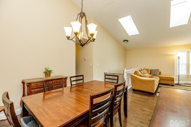 255 Columbus Dr unit 1910, Franklin Park, NJ 08823 - photo 7