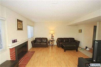 5465 Villa Way unit 32, Cypress, CA 90630 - photo 4