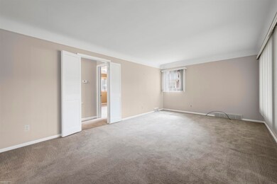 24608 Ursuline St, Saint Clair Shores, MI 48080 - photo 6