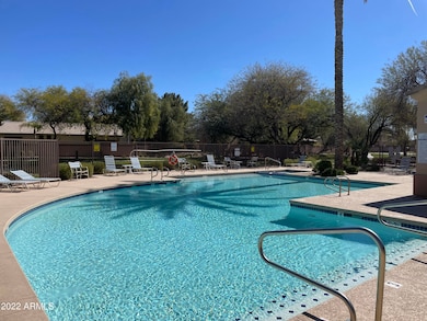 Community Heated Pool & Spa