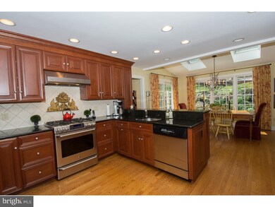 210 Ravenscliff Rd, Wayne, PA 19087 - photo 6