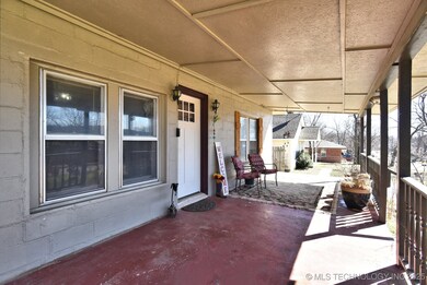 A big, friendly front porch, perfect for sitting a
