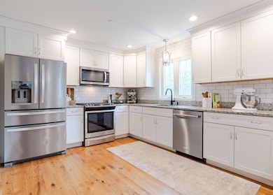 22LilacLn-Gorham-03