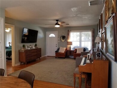 921 N Jefferson Place, Shawnee, OK 74801 - photo 6