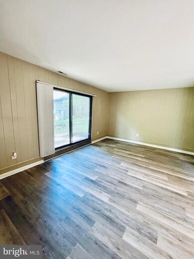 1054 Brinker Dr, Hagerstown, MD 21740 - photo 7