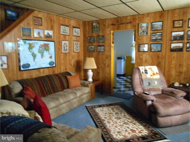 633 Beechwood Ave, Darby, PA 19023 - photo 6