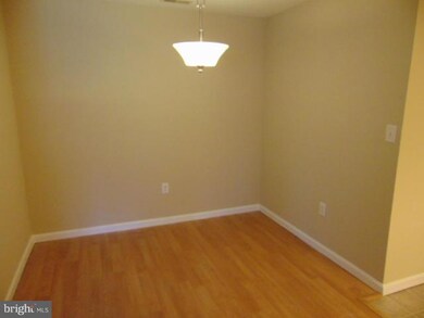 18825 Sparkling Water Dr unit O, Germantown, MD 20874 - photo 7