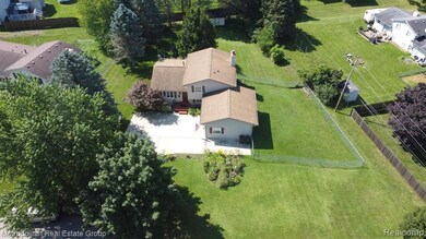 6603 Waldon Glens Ct, Clarkston, MI 48346 - photo 3