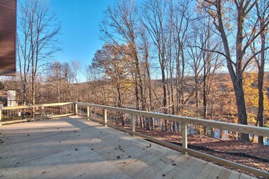 741 Sugar Maple Mew, Salem Township, PA 18436 - photo 5