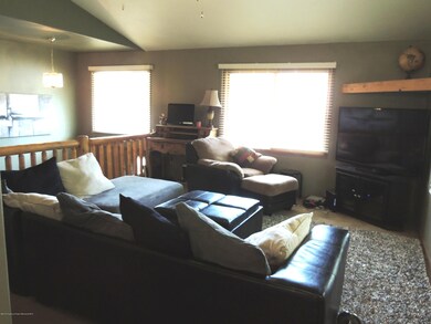 Living Room (6)