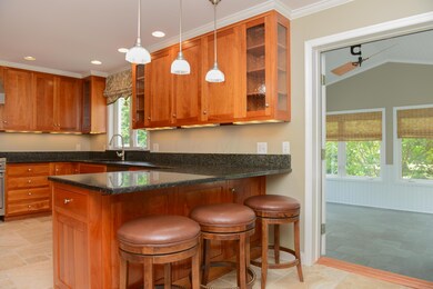 1617 Westover - Kitchen-10