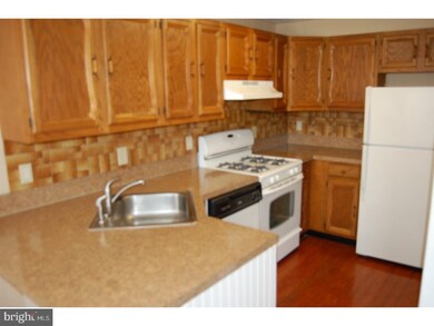 906 Maple Ave, Glenolden, PA 19036 - photo 7