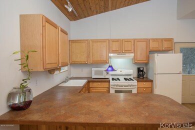 3325 Moose St-4