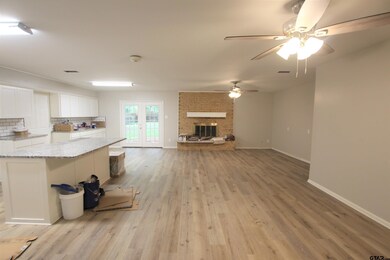 1513 Woodland Hills Dr, Tyler, TX 75701 - photo 2