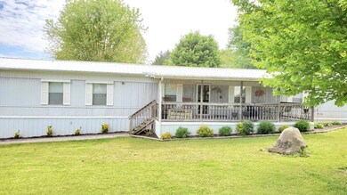 455 Perkins Dr, Burnside, KY 42519 - photo 2