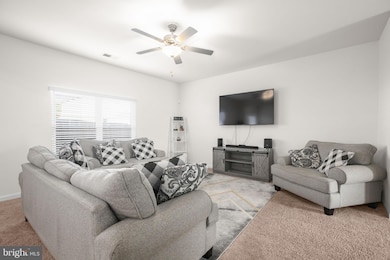 17033 Rollins Rd, Bowling Green, VA 22427 - photo 3