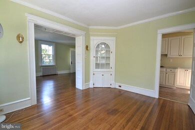 22 E Albemarle Ave, Lansdowne, PA 19050 - photo 7