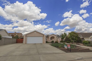 4904 Sandalwood Dr, Farmington, NM 87402 - photo 2