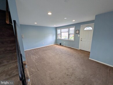 1111 Circle Dr, Halethorpe, MD 21227 - photo 3