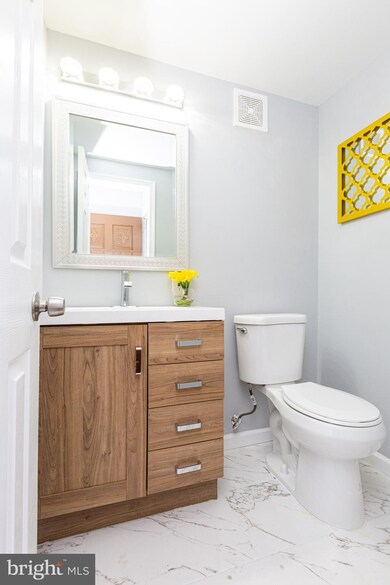 1654 Valencia Way, Reston, VA 20190 - photo 5