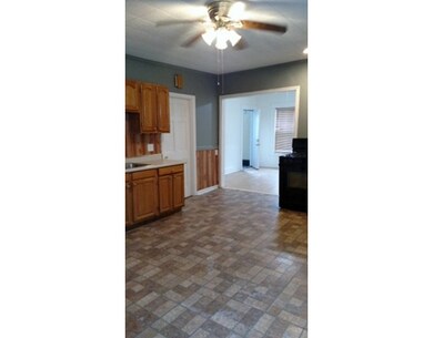 420 Kimball St, Fitchburg, MA 01420 - photo 4