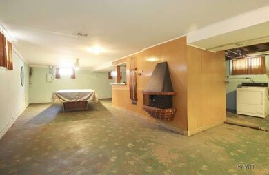 2258 S Scott St, Des Plaines, IL 60018 - photo 4