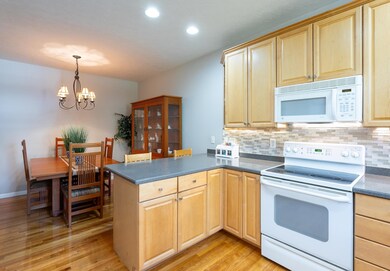 9 Old Stage Rd, Litchfield, NH 03052 - photo 7