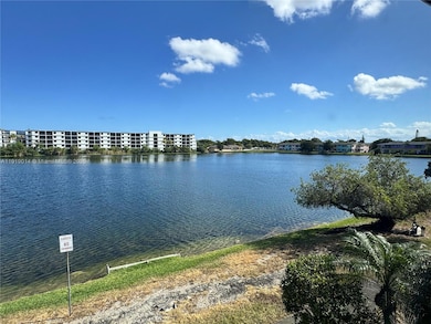 19255 NE 2nd Ave unit 2218, Miami, FL 33179 - photo 5