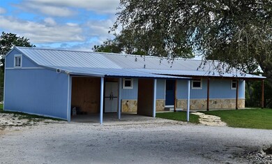 649 Lois Cir, Granbury, TX 76049 - photo 2