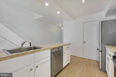 1880 Superfine Ln unit 12, Wilmington, DE 19802 - photo 5