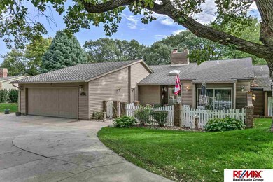 1024 S 112th Plaza, Omaha, NE 68154 - photo 2