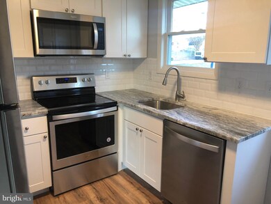 14 Lincoln Ave, New Castle, DE 19720 - photo 2