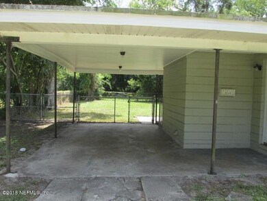 8334 Parr Ct N, Jacksonville, FL 32216 - photo 6