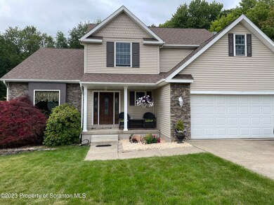 203 Elmwood Dr, Moscow, PA 18444 - photo 2