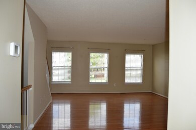 1515 Ashburnham Dr, Crofton, MD 21114 - photo 2