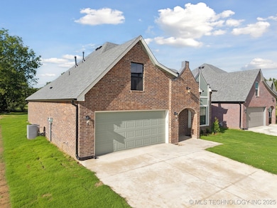 213 W Broadway St, Owasso, OK 74055 - photo 7