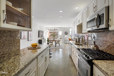 133 S Los Robles Ave unit 501, Pasadena, CA 91101 - photo 6