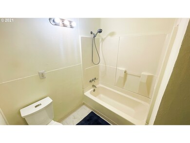 349 20th Ave, Longview, WA 98632 - photo 7