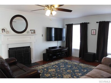 Family Room alternate view