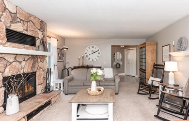 3_Living Room-4(1)