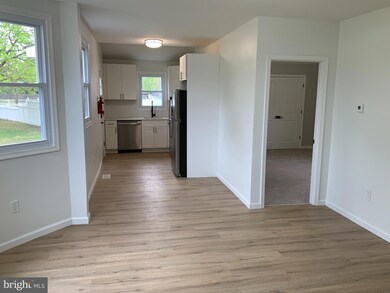 124 Unit A Billingsport Rd, Paulsboro, NJ 08066 - photo 6