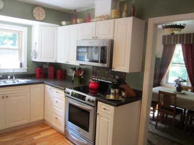 5140 Fikes kitchen2